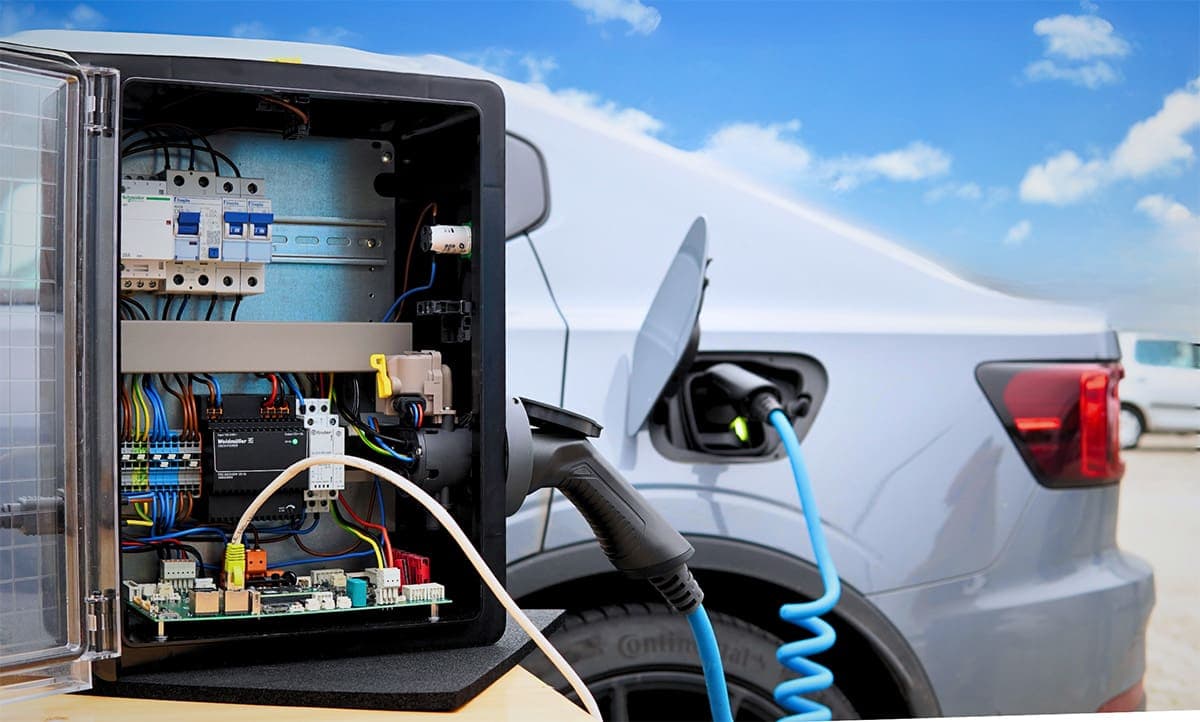 Obrázok pre Nabíjanie elektromobilov pre firmy a podnikateľov: Význam MID merania a efektívne účtovanie